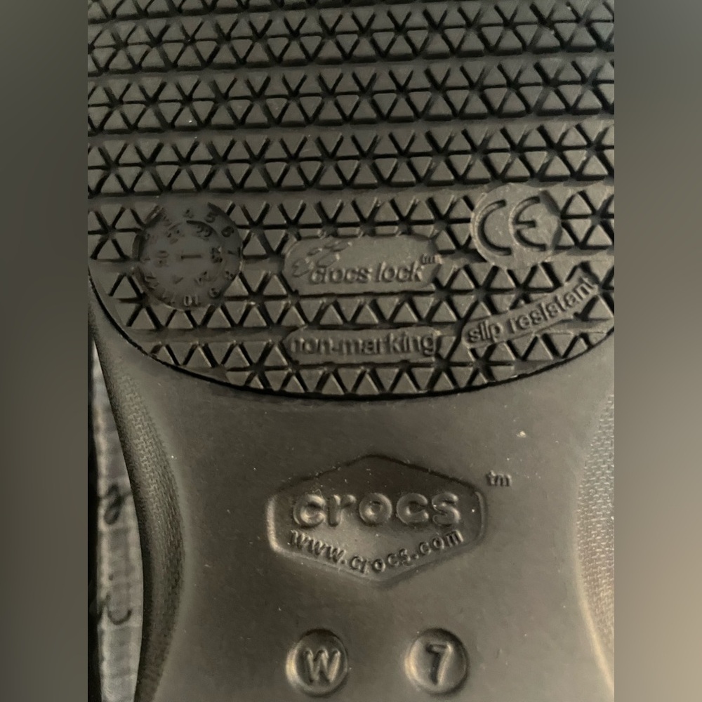 Crocs On the Clock Clogs - Picture 10 of 11